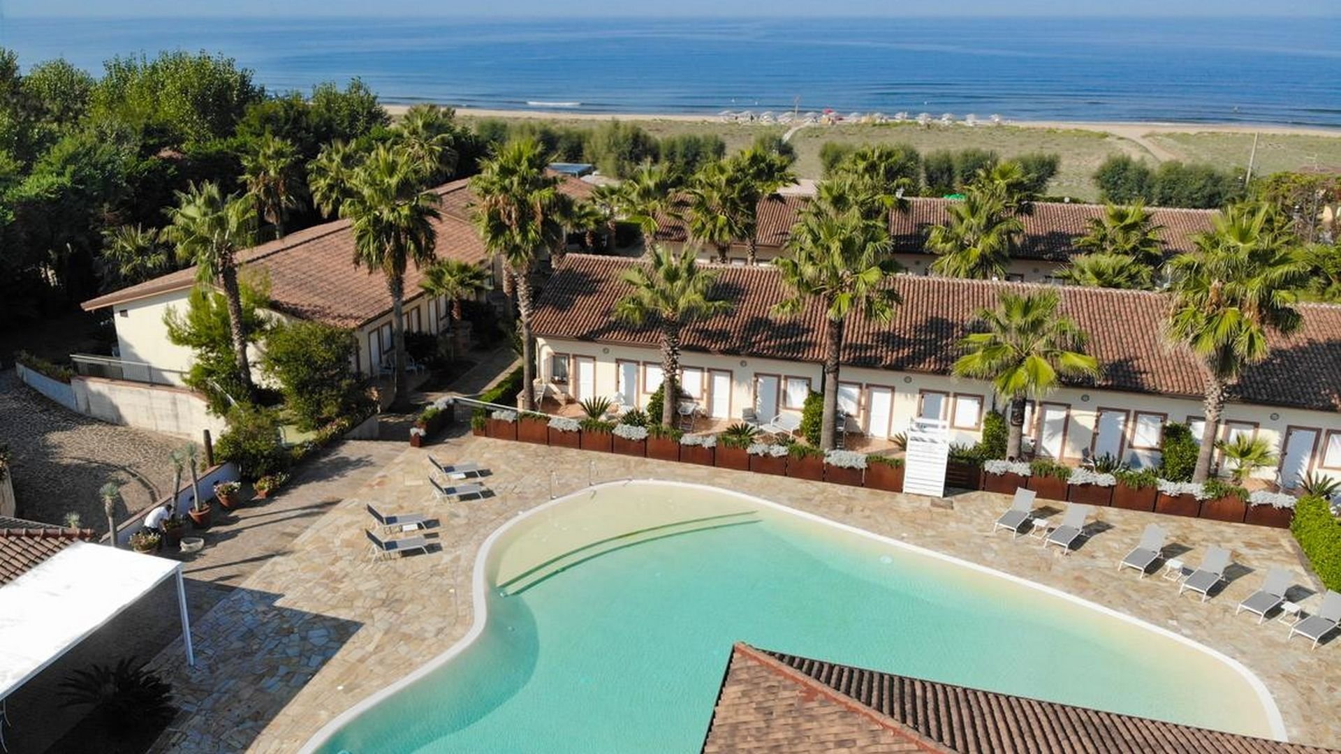 Paestum Inn Beach Resort